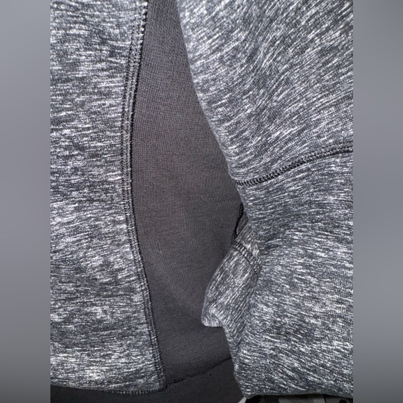 Lululemon Men’s zip up hoodie size M - Picture 7 of 7
